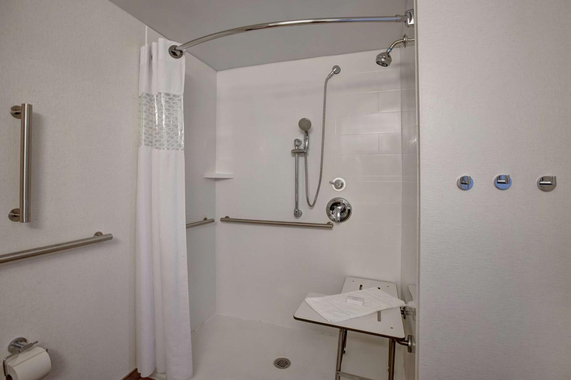 Hampton Inn Fort Wayne-Southwest Ngoại thất bức ảnh