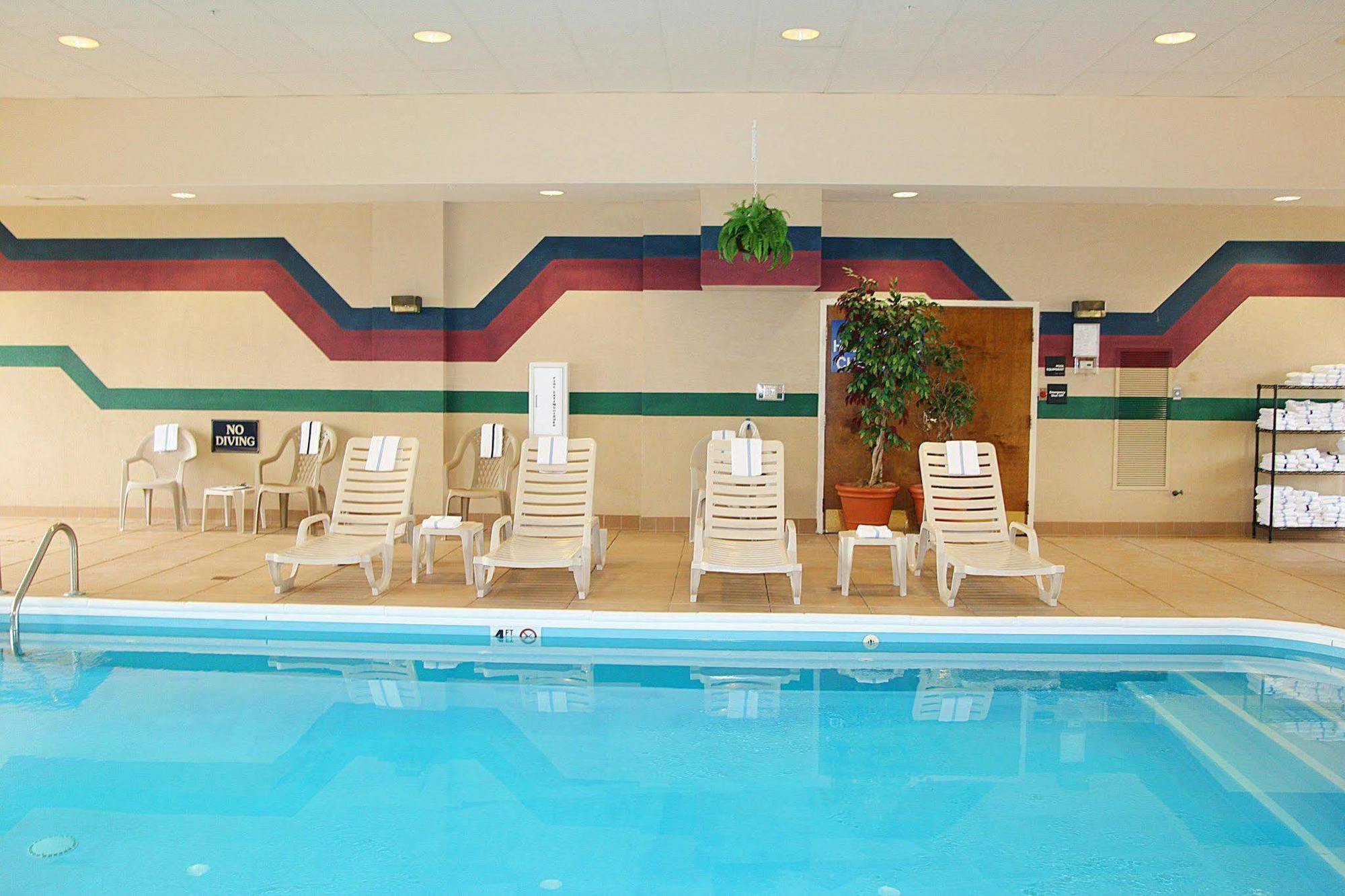 Hampton Inn Fort Wayne-Southwest Ngoại thất bức ảnh